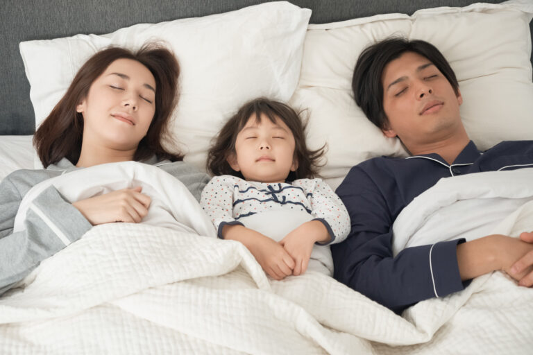 眠っている家族